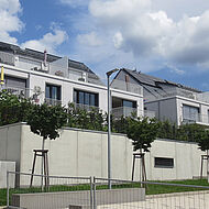 Neu gebaute Mehrfamilienhäusern in Altbach